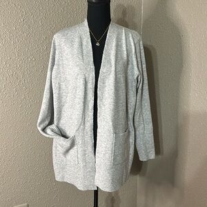 NWOT LOVE ELLIE Cardigan ribbed detail/pockets -‎ heather gray